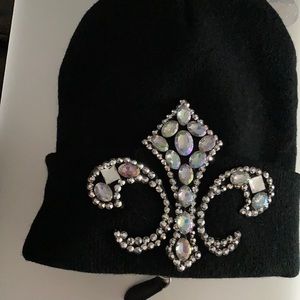Black hat the rhinestones